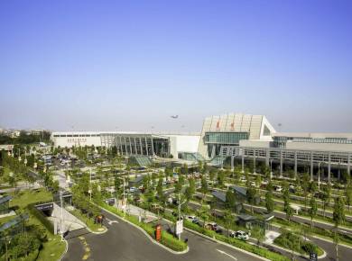 Application de plaques d'acier profilées à l'aéroport international de Jinjiang